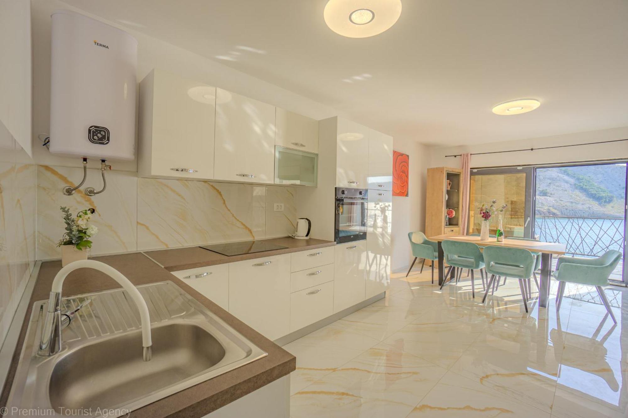 Ivica Super Comfortable, Newly Furnished Apartment In A Top Location Метайна Экстерьер фото