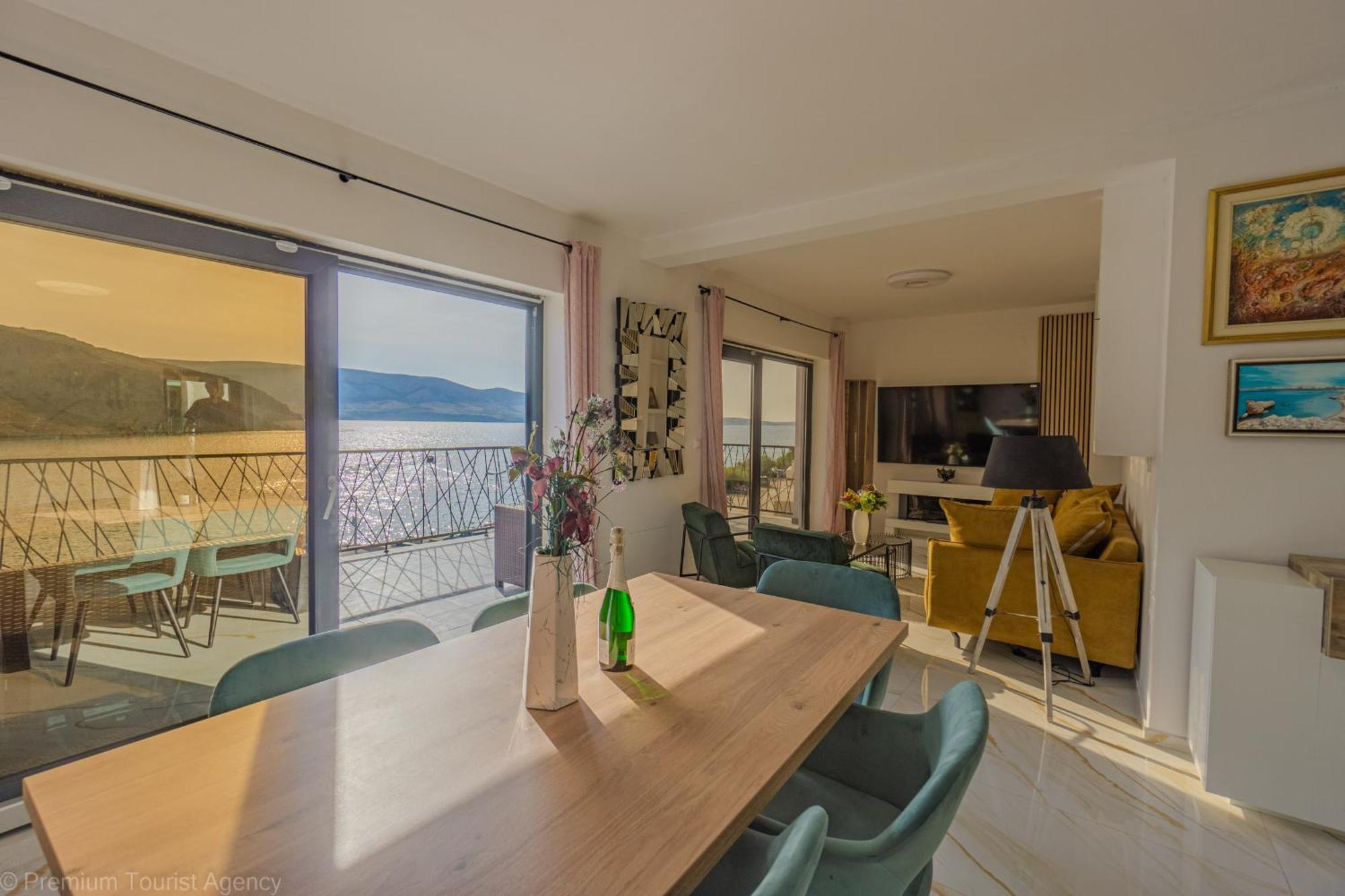 Ivica Super Comfortable, Newly Furnished Apartment In A Top Location Метайна Экстерьер фото