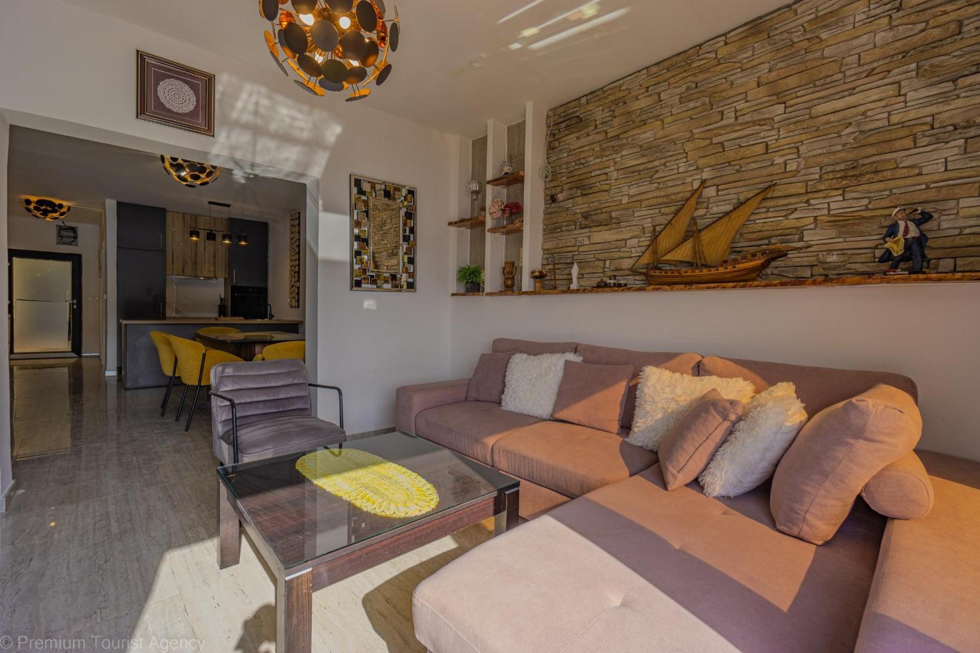 Ivica Super Comfortable, Newly Furnished Apartment In A Top Location Метайна Экстерьер фото