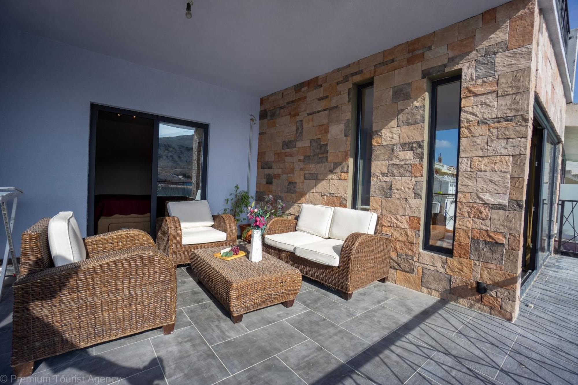 Ivica Super Comfortable, Newly Furnished Apartment In A Top Location Метайна Экстерьер фото