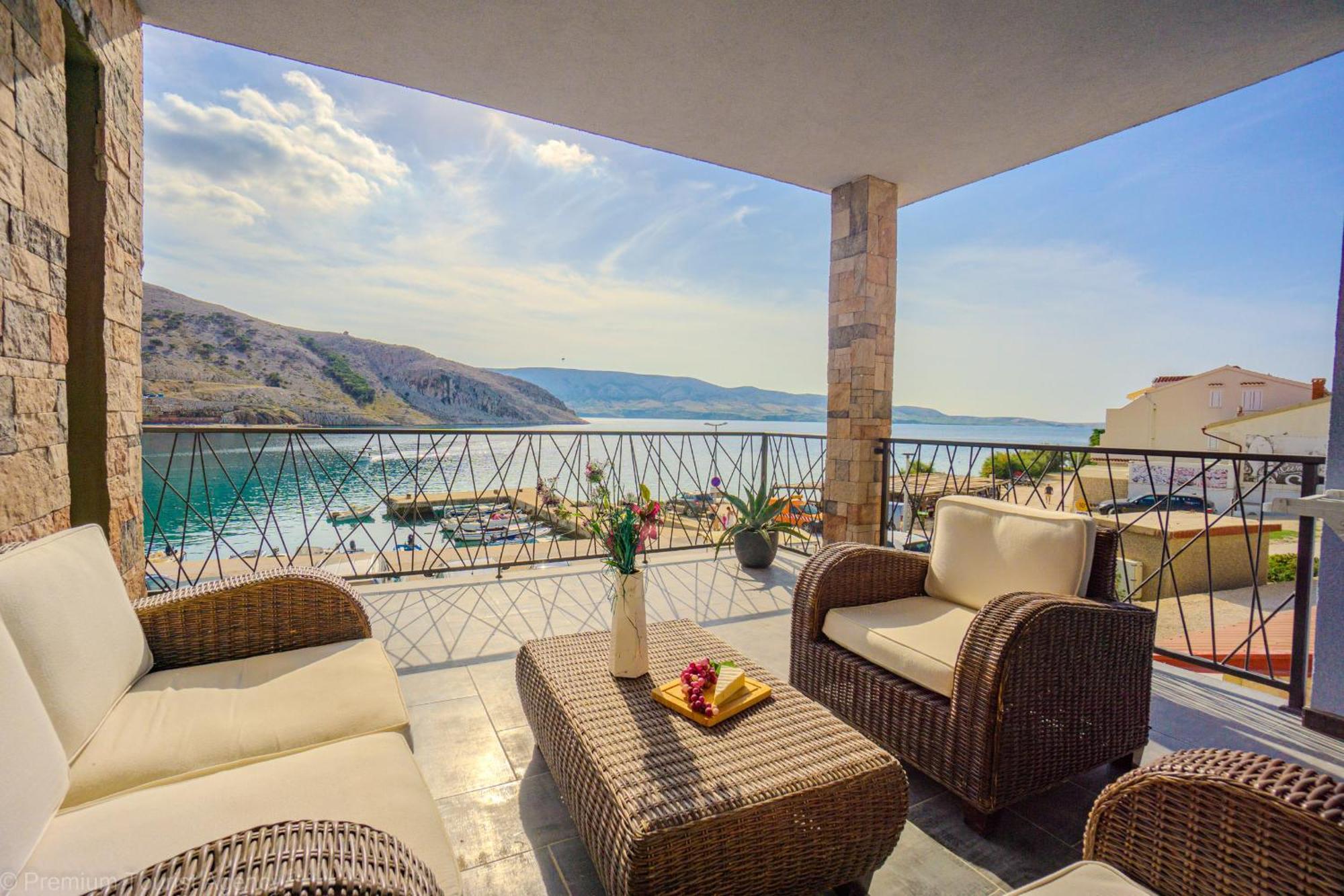 Ivica Super Comfortable, Newly Furnished Apartment In A Top Location Метайна Экстерьер фото